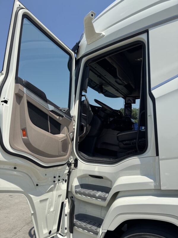 DAF XG+ 530FT - Image 10
